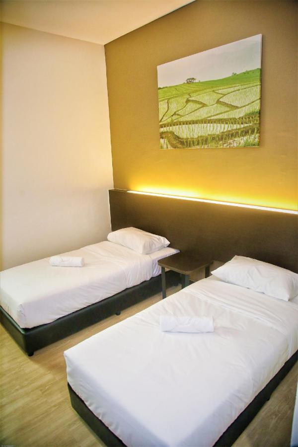 Padi Padi Hotel Kangar Ngoại thất bức ảnh