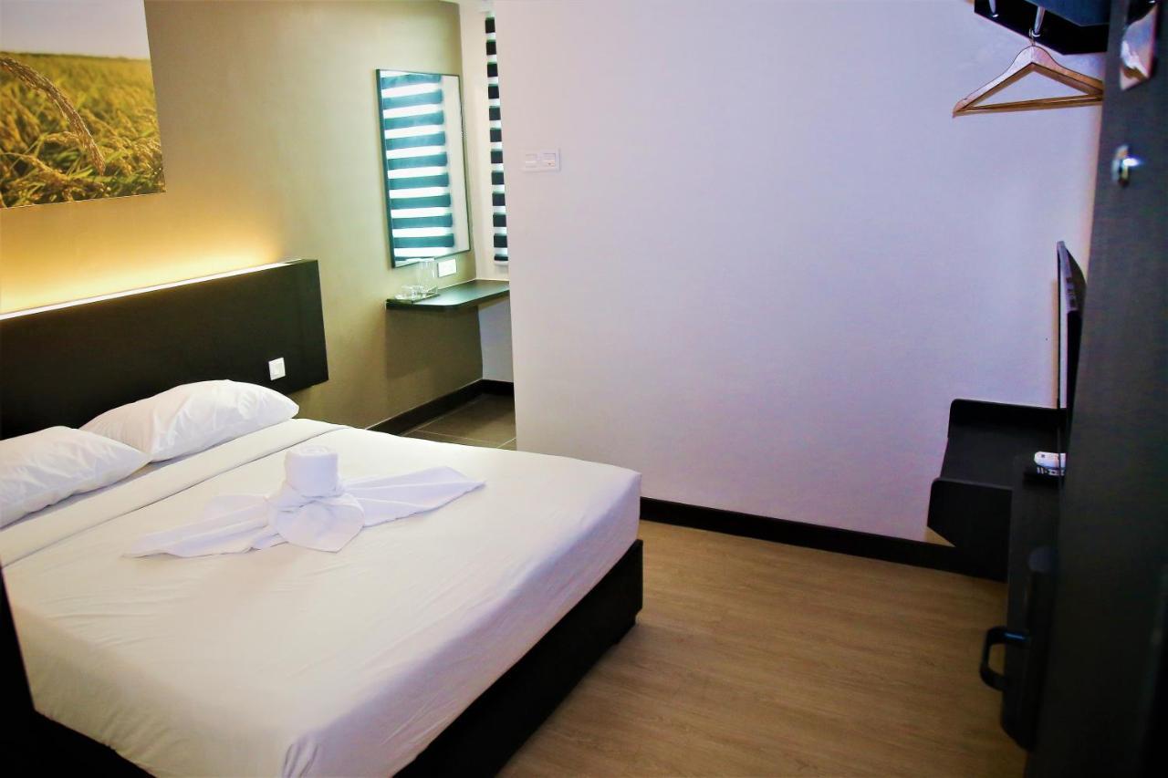 Padi Padi Hotel Kangar Ngoại thất bức ảnh